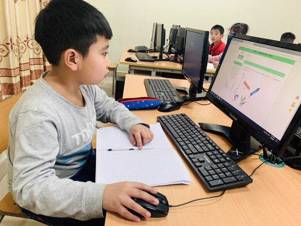 học sinh huyện Đông Anh thi đấu trường Toán học cấp trường