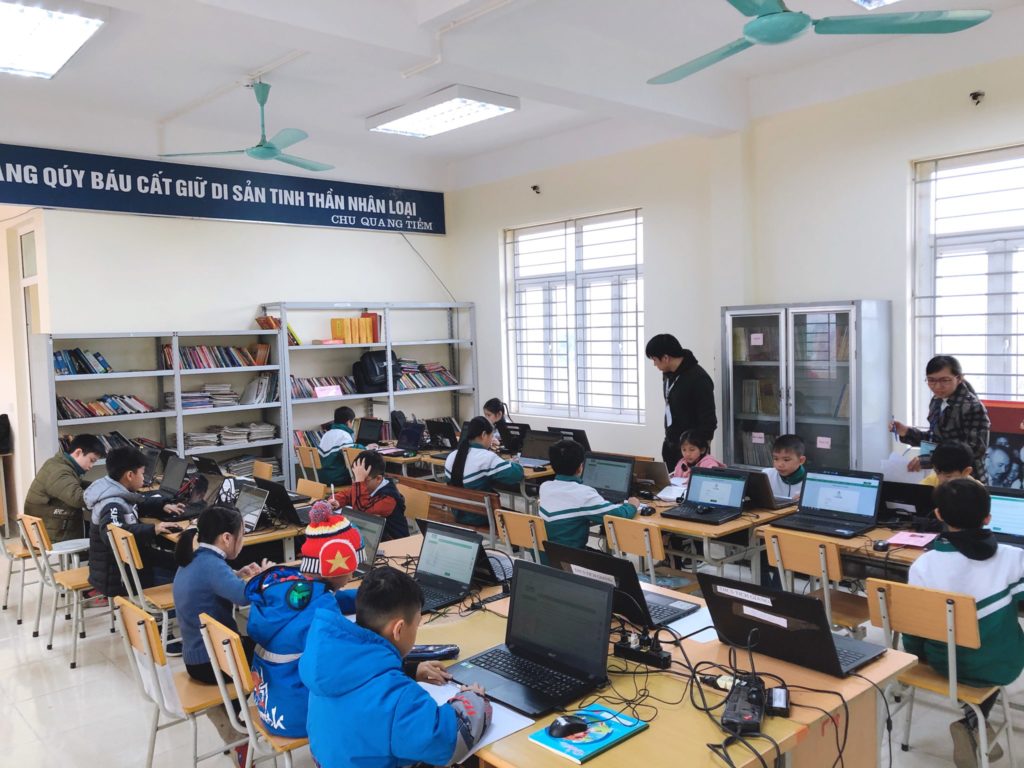 học-sinh-thi-đấu-trường-toán-học-vioedu-huyện-phúc-thọ