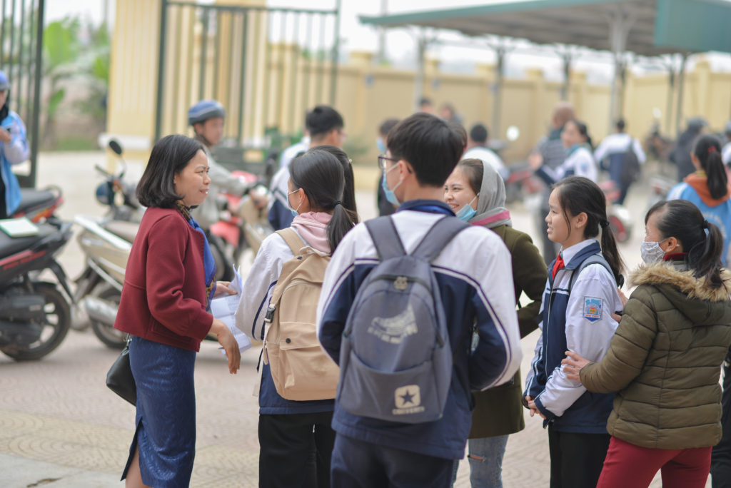 học-sinh-thi-đấu-trường-toán-học-vioedu-huyện-phúc-thọ