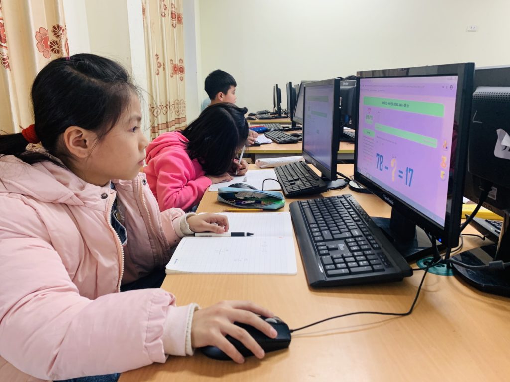 học sinh huyện Đông Anh thi đấu trường Toán học cấp trường