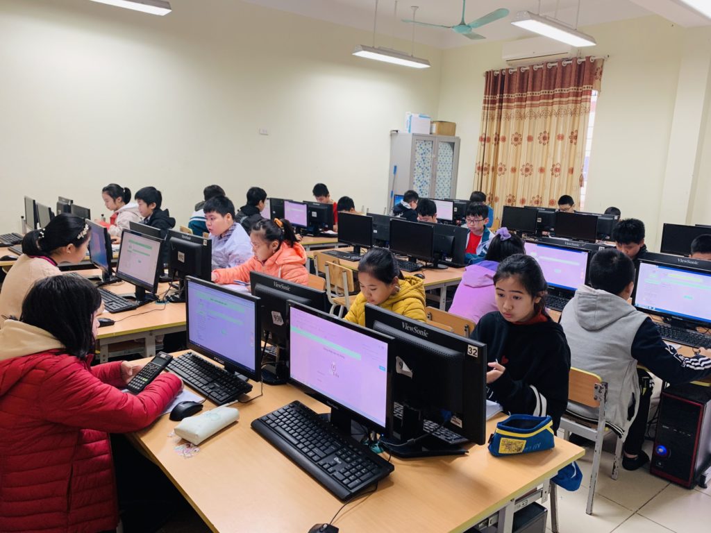 học sinh huyện Đông Anh thi đấu trường Toán học cấp trường